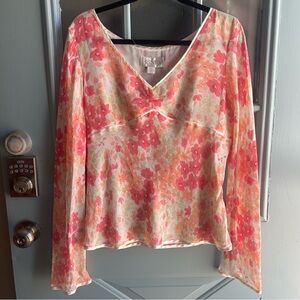 Vintage Y2K Floral Bell Sleeved Silk V-Neck Blouse Casual Corner Annex Pink XL